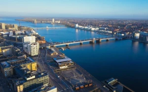 f7952dfb-8863-48c6-90aa-77c0faab0418