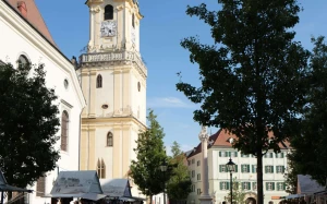 4b9ea1f7-00be-4dde-97e5-69c7d19f1bec