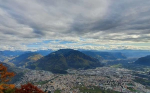 b048e4a8-b04e-45b4-bbd4-331fb3e72efd