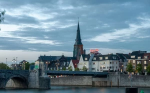 d412190b-9d21-4011-a740-91011a13268a