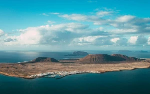 90d8a6f4-a0d3-4ba4-8fd8-ecac4995e523