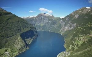 20c66596-6c81-4c7a-94dd-e3e964f6743c