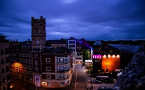 e5f32de5-b790-45b1-a8c8-aeec1bdd49ca