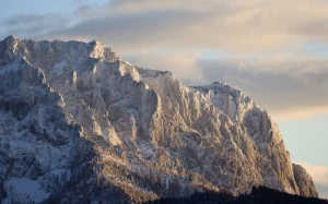 e05ddf0f-499a-4db8-b773-cc91a48c53a5