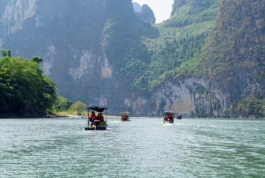 Guilin Liangjiang Airport Transportation