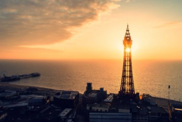 blackpool-airport-transfers-airporttransfer.com
