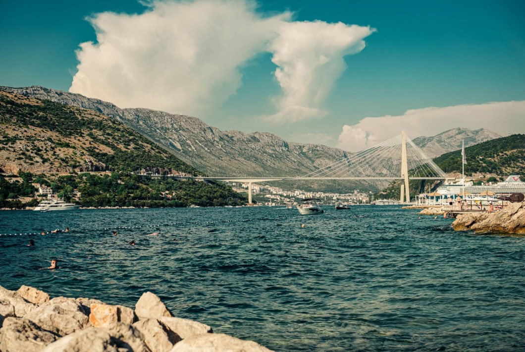 Photo by Sebastian Coman Travel via Unsplash