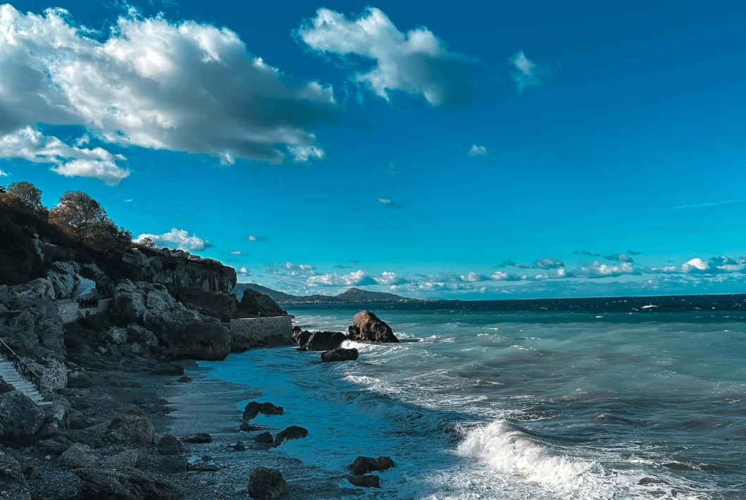 Photo by Ben Morris via Unsplash