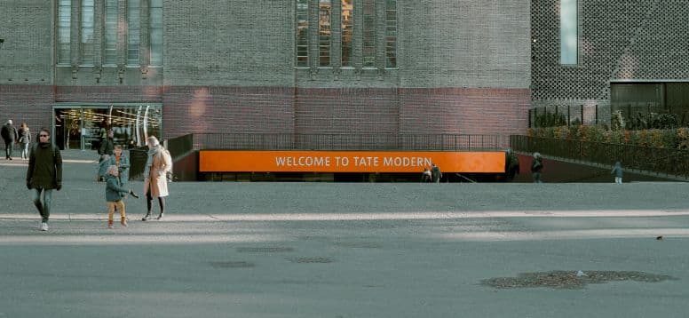 Foto von Toa Heftiba auf Unsplash