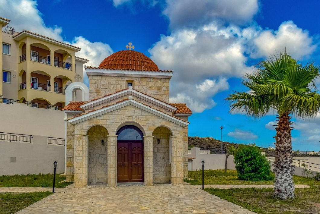 <b>Image by Dimitris Vetsikas from Pixabay</b>