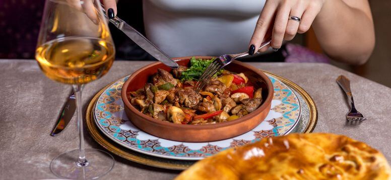 Dubai Food and Drink Guide – 17 Famous Dishes