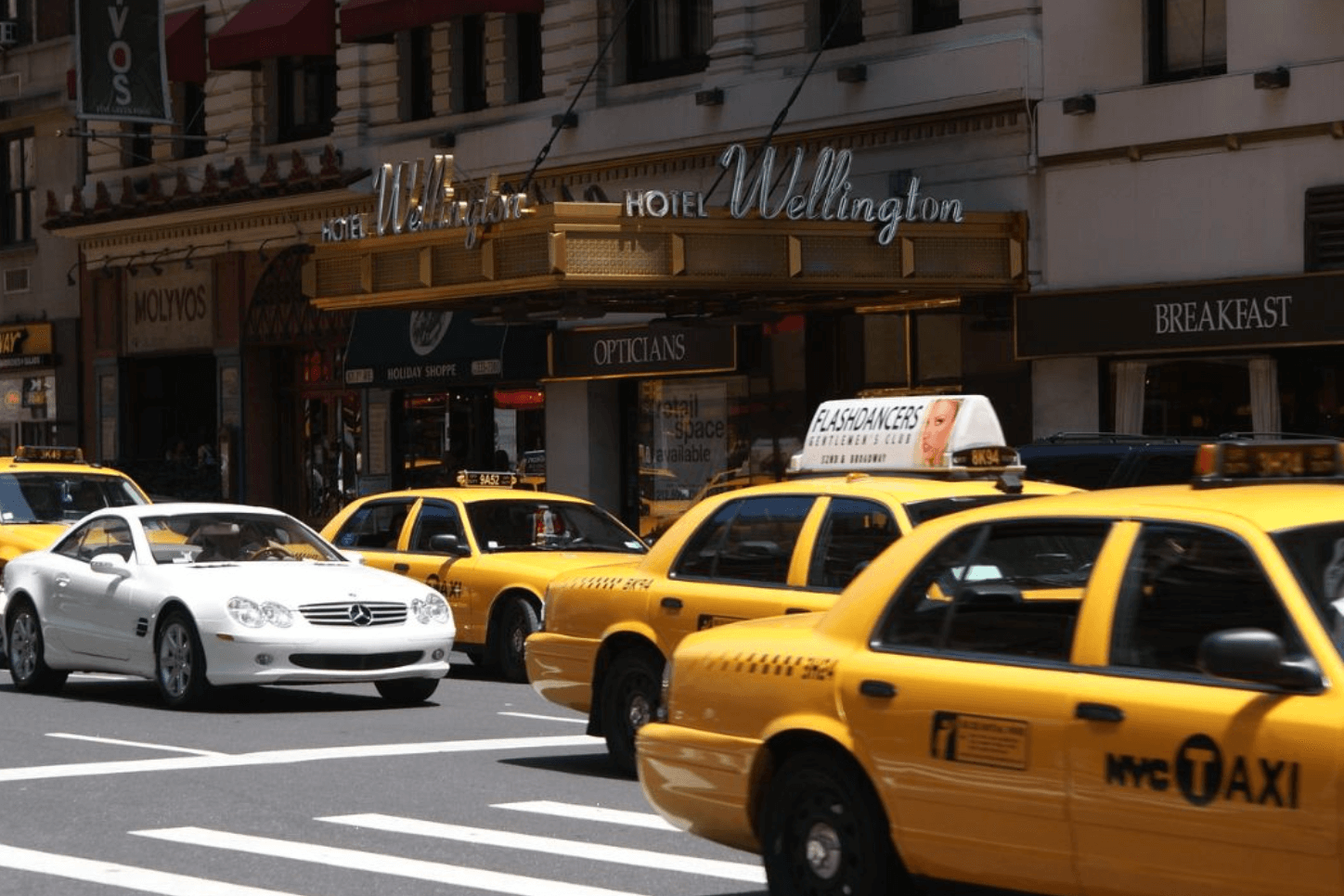 <b>Getting to Manhattan by Taxi from JFK Airport</b>