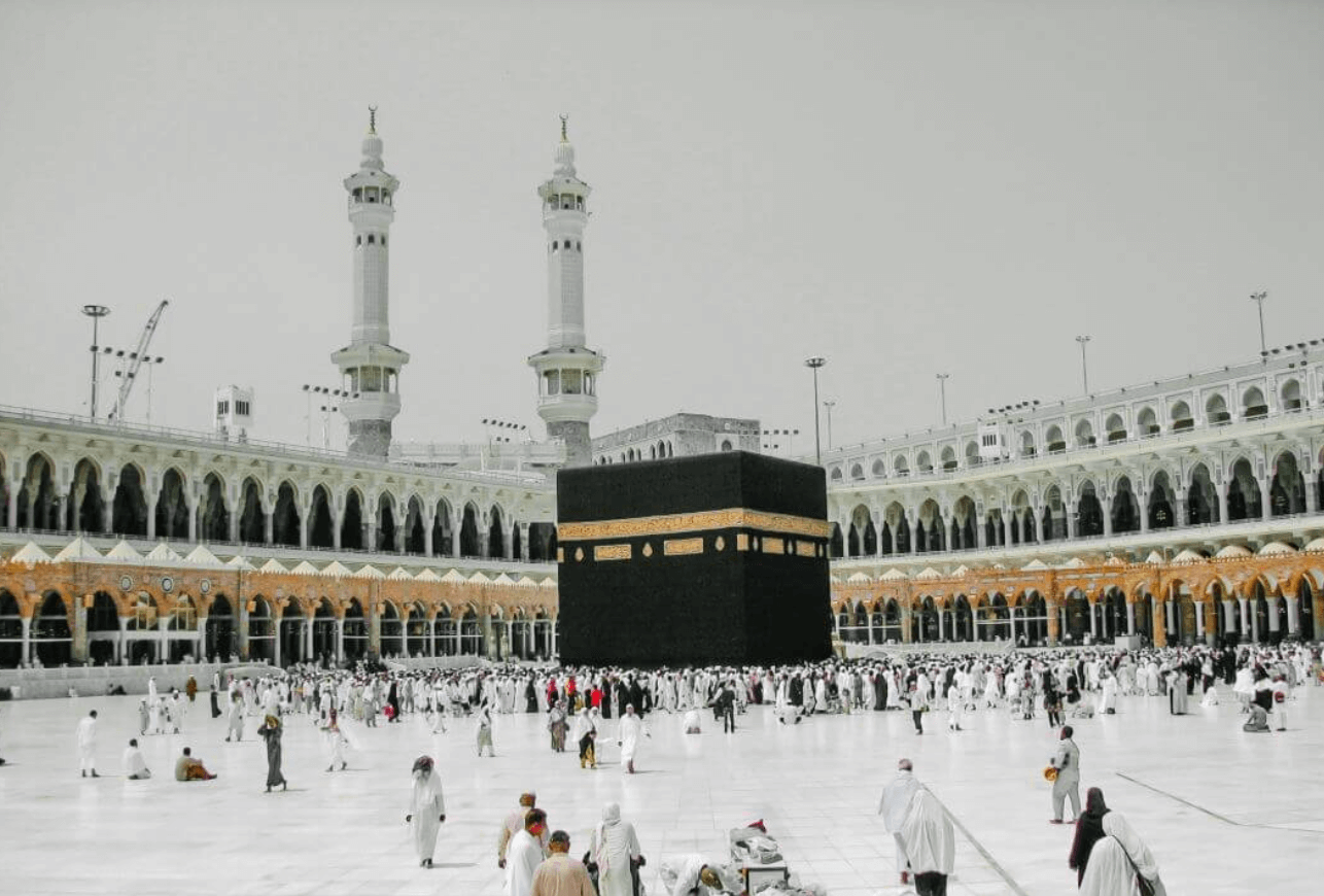 Photo by Sam Riz on Unsplash