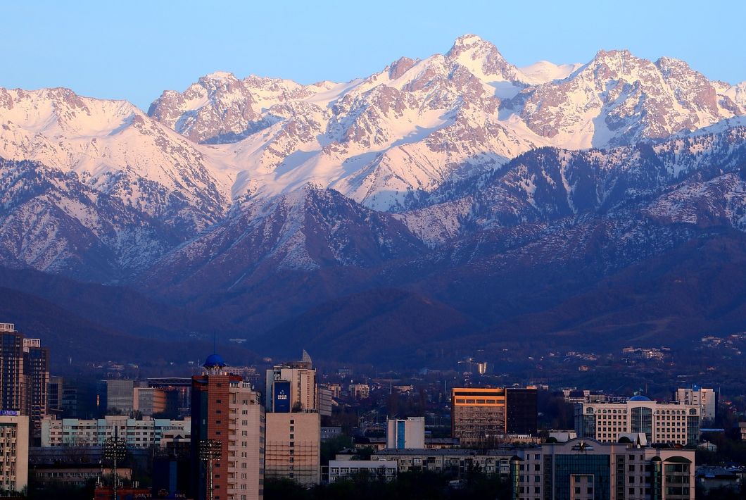 Kazakhstan, Ville, Montagne