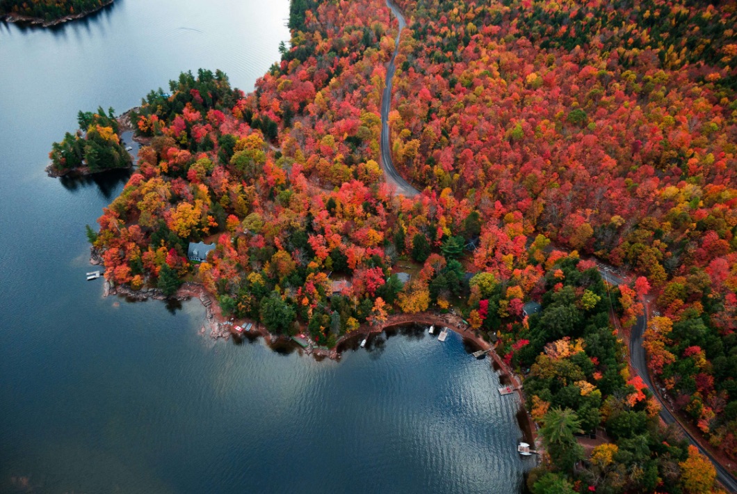 Photo by Derek Sutton via Unsplash