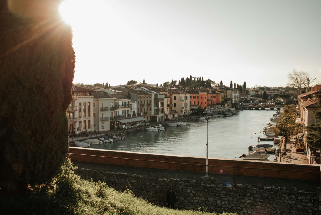 Photo by Sara Ruffoni via Unsplash