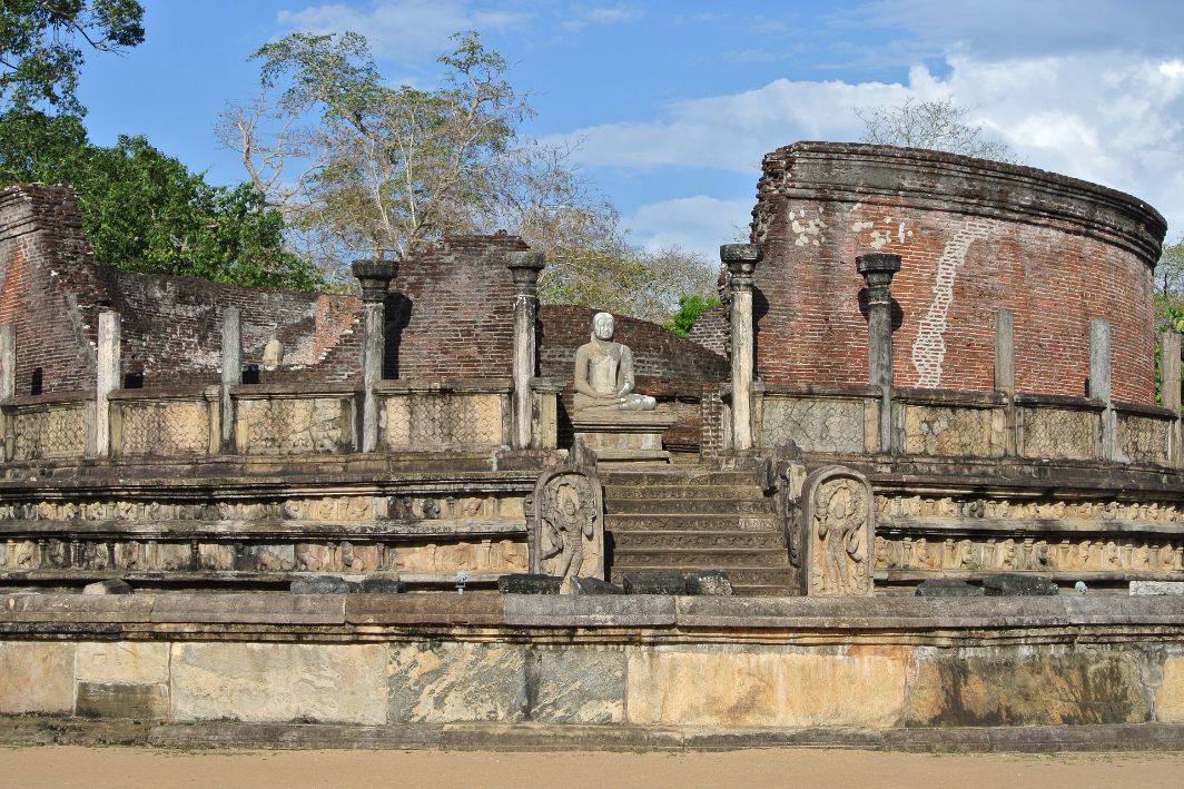 Sri Lanka, Ruine, statue de Bouddha