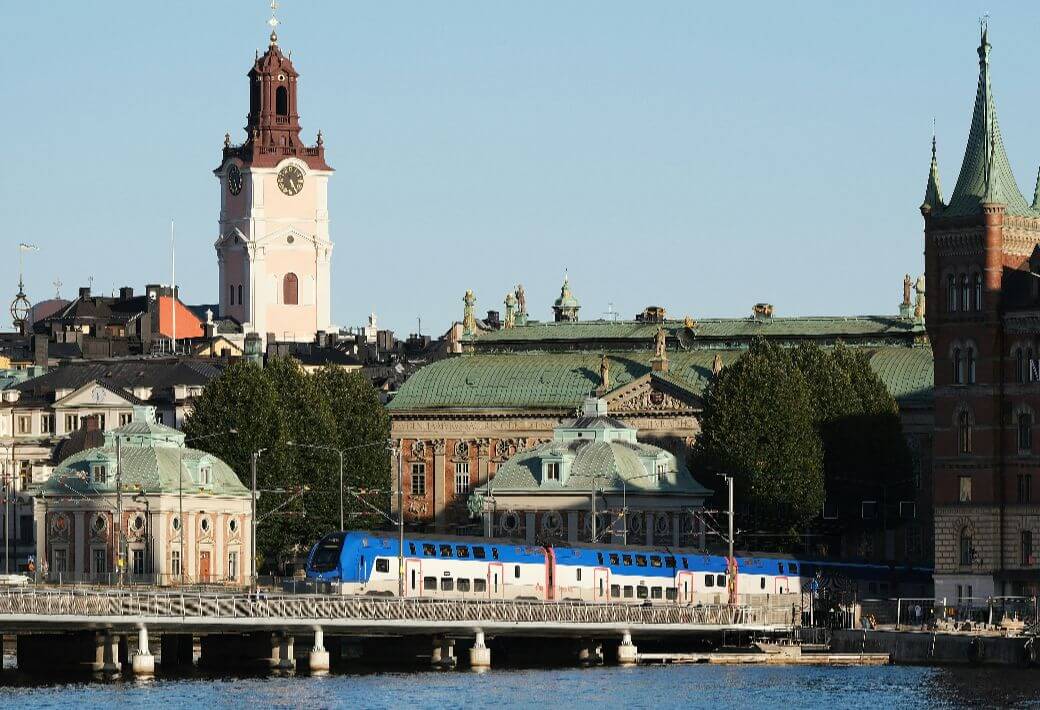 Photo by Dmitrii E. on Unsplash