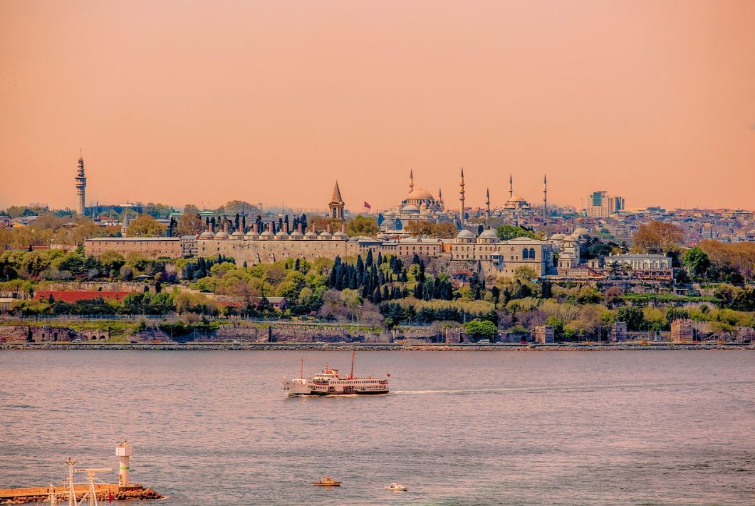 <b>Image by GUNER KORALI KORALI from Pixabay</b>