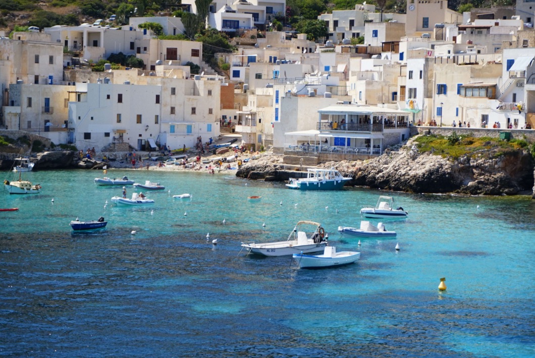 Photo by Angela Marin via Unsplash