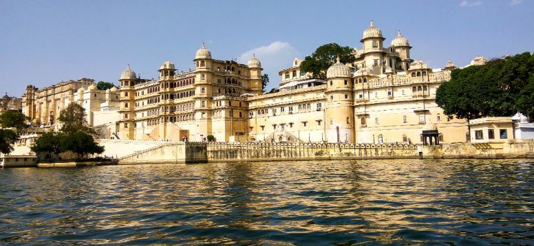10 Best Indian Tourist Places - Visit in India 2022