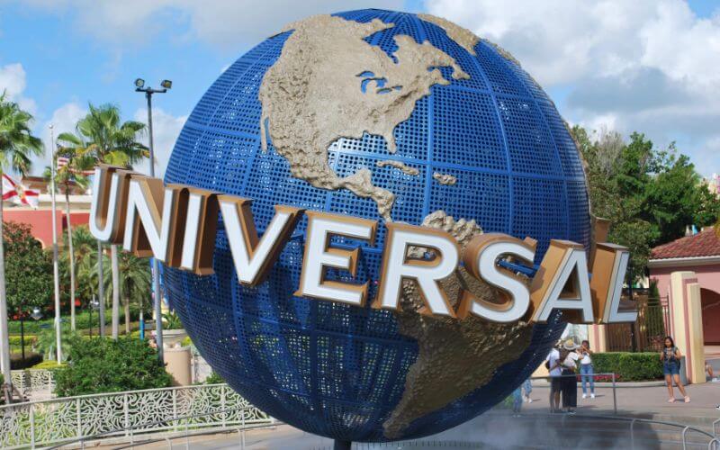 Orlando Airport to Universal Studios and Disney World