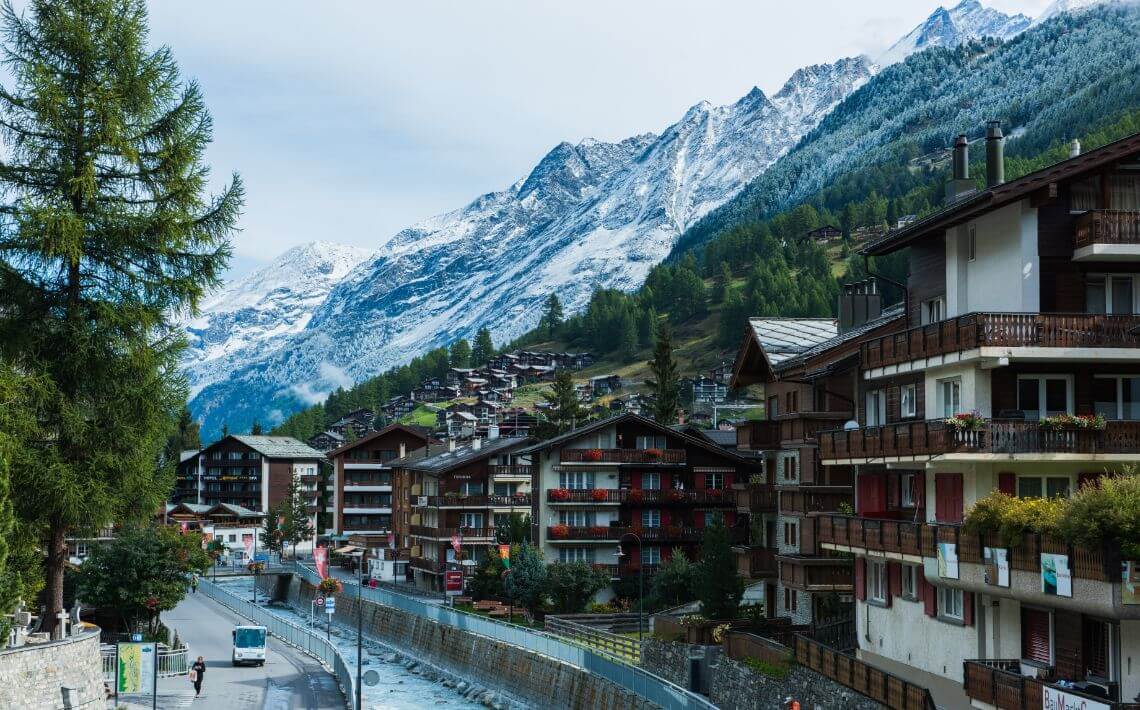 Geneva Airport to Zermatt Professional Drivers