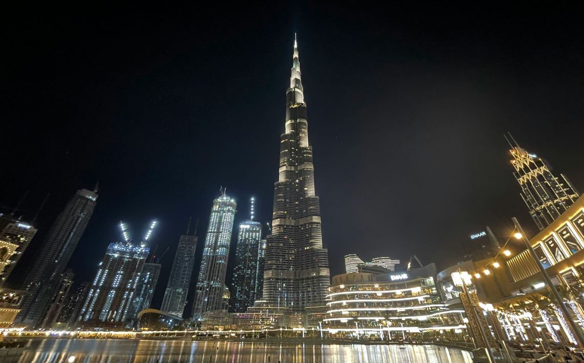 Sharjah Airport to Burj Khalifa Bus & Taxi Options