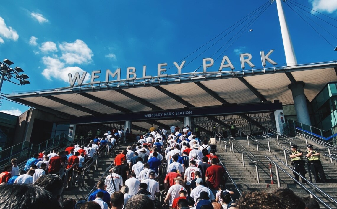 Stansted Airport To Wembley Park airporttransfer.com